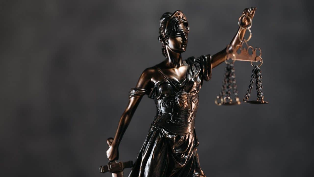 How a Bethesda Juvenile Criminal Lawyer Can Protect Your Child's Future img